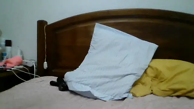 Snapshot of CarlosRocha73 chatting on June 8, 11:05 pm CarlosRocha73 online show from June 8, 11:05 pm