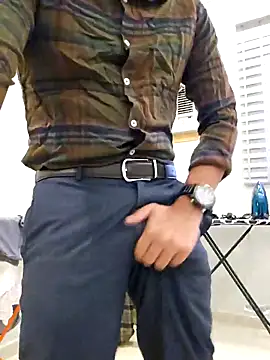 Snapshot of shakir12340 chatting on November 14, 11:31 am shakir12340 online show from November 14, 11:31 am