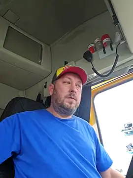 Snapshot of ktmtom247 chatting on November 6, 8:04 am ktmtom247 online show from November 6, 8:04 am