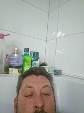 Snapshot of ktmtom247 chatting on November 15, 7:21 pm ktmtom247 online show from November 15, 7:21 pm