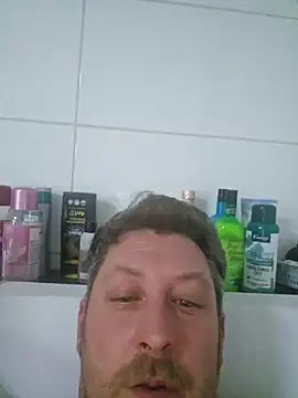 Snapshot of ktmtom247 chatting on December 1, 7:41 pm ktmtom247 online show from December 1, 7:41 pm