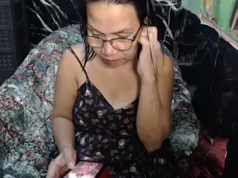 Snapshot of ASIANDOLLY4U chatting on May 27, 11:24 pm ASIANDOLLY4U online show from May 27, 11:24 pm