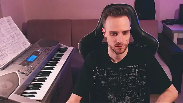 Sweetparker online show from December 18, 11:33 pm