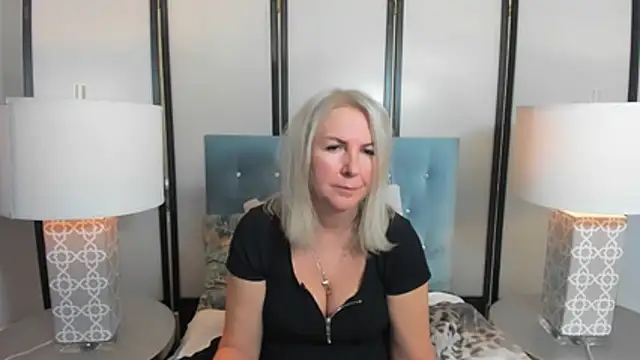 EricaTop online show from November 23, 8:25 am