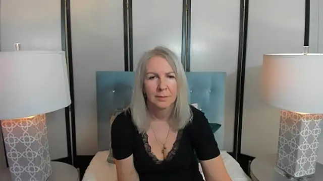 EricaTop online show from March 4, 6:58 pm