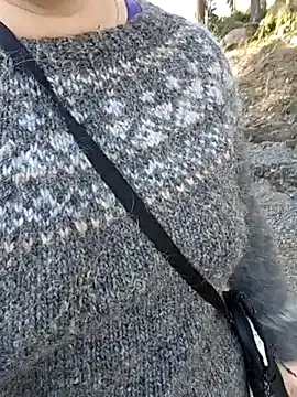 SwedishJennifer online show from April 1, 1:41 pm