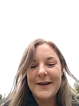 Snapshot of SwedishJennifer chatting on May 25, 12:33 pm SwedishJennifer online show from May 25, 12:33 pm