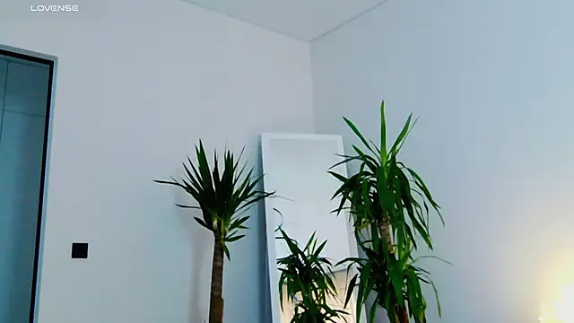 Sinful Eyes online show from March 22, 7:12 am