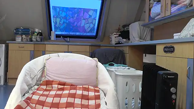 SexyAmanda32 online show from February 9, 7:01 am