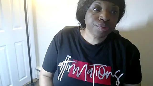 Sexymona1218 online show from July 15, 4:29 am