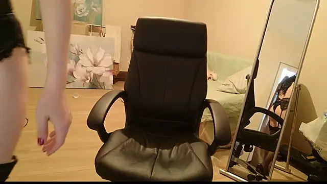 lara heaven online show from September 19, 10:38 am