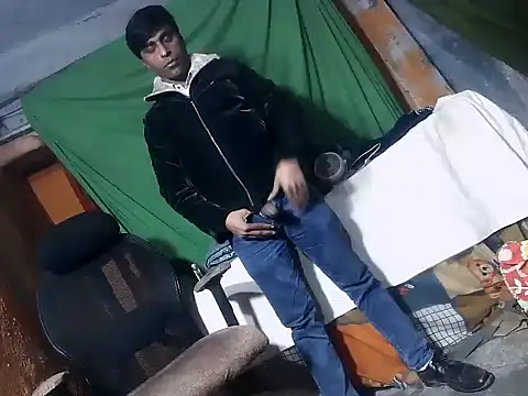 desiboy1101 online show from January 9, 2:09 pm