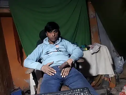 desiboy1101 online show from January 11, 2:55 pm