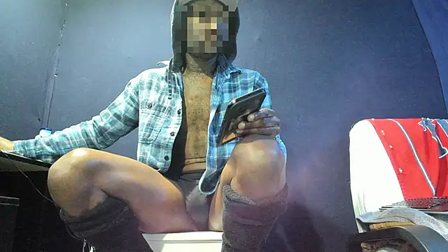 iBreakHeartz online show from December 24, 6:28 pm