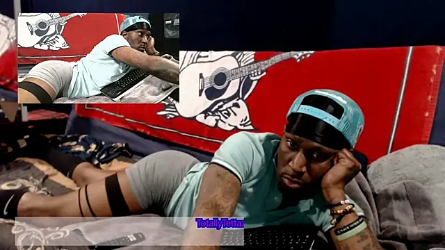 iBreakHeartz online show from January 16, 6:35 am