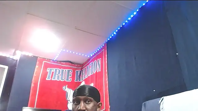 iBreakHeartz online show from September 30, 2:38 am