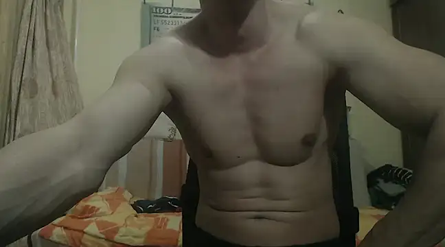 Snapshot of SexyMuscled chatting on March 4, 11:43 pm SexyMuscled online show from March 4, 11:43 pm