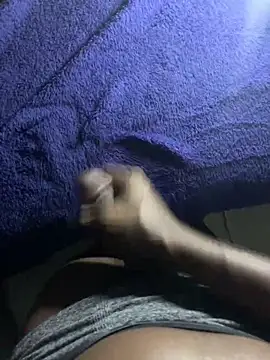 Curvy conda online show from December 31, 2:03 pm