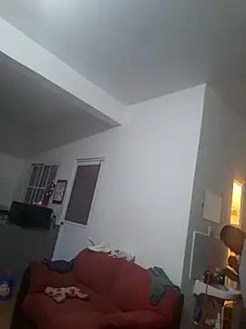 juliopantoja online show from February 8, 1:14 pm