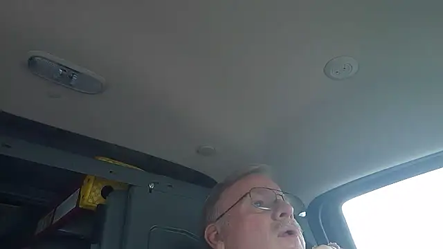 Snapshot of noonfun@xh chatting on October 3, 7:22 pm noonfunxh online show from October 3, 7:22 pm