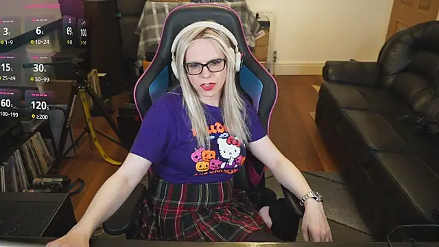 Snapshot of KelseyCobalt chatting on September 28, 8:58 pm KelseyCobalt online show from September 28, 8:58 pm