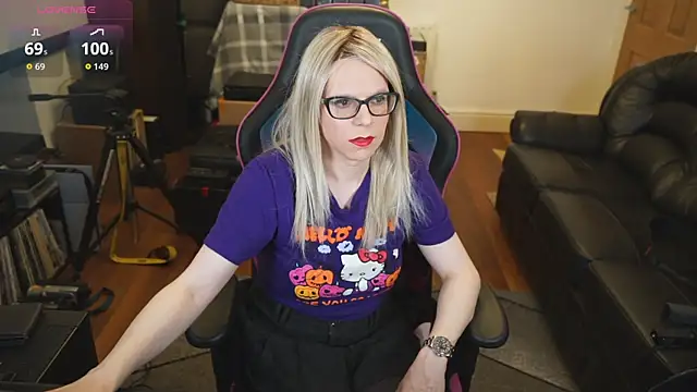 Snapshot of KelseyCobalt chatting on October 1, 8:48 pm KelseyCobalt online show from October 1, 8:48 pm