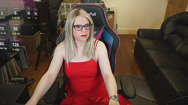 Snapshot of KelseyCobalt chatting on October 8, 8:28 pm KelseyCobalt online show from October 8, 8:28 pm