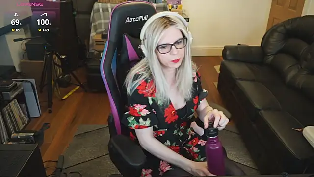 Snapshot of KelseyCobalt chatting on October 26, 9:42 pm KelseyCobalt online show from October 26, 9:42 pm