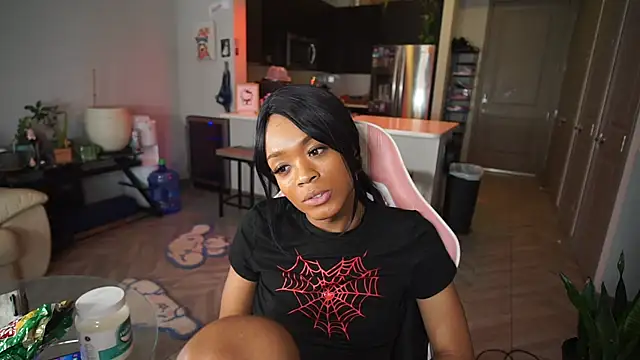 Snapshot of NSFWEros chatting on December 5, 7:16 am NSFWEros online show from December 5, 7:16 am