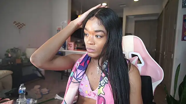 Snapshot of NSFWEros chatting on January 29, 6:43 am NSFWEros online show from January 29, 6:43 am