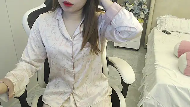 Snapshot of Hanako_love chatting on February 24, 3:20 pm Hanako love online show from February 24, 3:20 pm