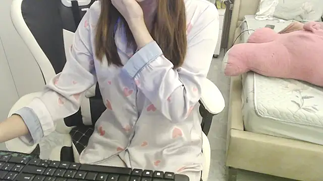 Snapshot of Hanako_love chatting on February 27, 3:37 pm Hanako love online show from February 27, 3:37 pm