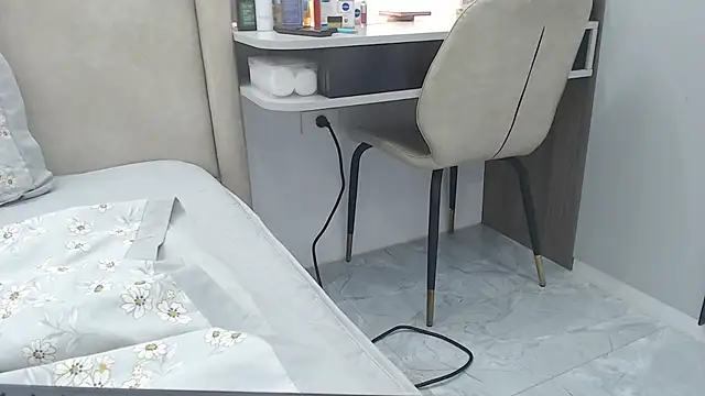 Snapshot of Hanako_love chatting on November 8, 3:45 pm Hanako love online show from November 8, 3:45 pm