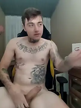 Snapshot of DanielMagains chatting on January 8, 11:21 am DanielMagains online show from January 8, 11:21 am