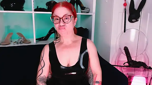 Ella  Kross online show from March 15, 9:30 am