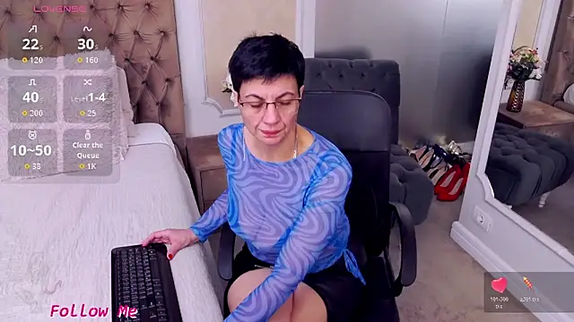 BustyPenellope online show from March 3, 3:34 am