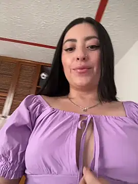 Sofhi corolinne31 online show from December 31, 10:23 pm
