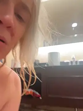 Snapshot of SugarTits199869 chatting on October 25, 12:02 pm SugarTits199869 online show from October 25, 12:02 pm