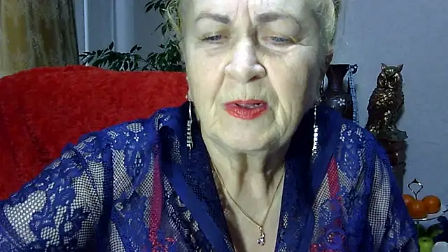 Emma52610 online show from February 7, 12:28 pm