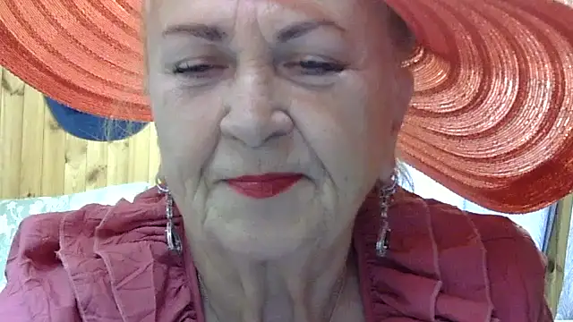 Emma52610 online show from October 22, 6:57 am