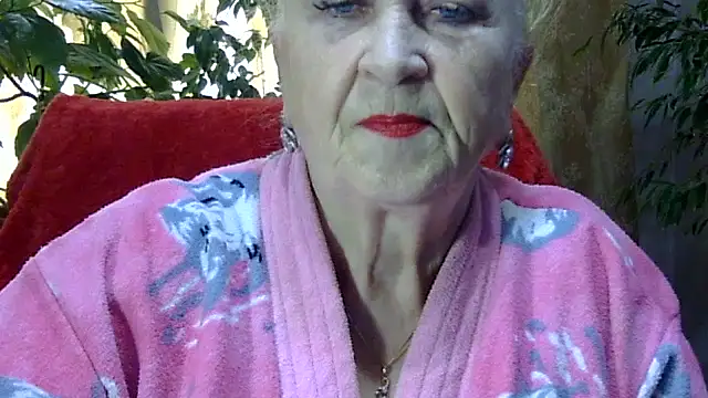 Emma52610 online show from November 15, 8:22 am