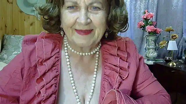 Snapshot of Emma52610 chatting on June 27, 4:56 pm Emma52610 online show from June 27, 4:56 pm