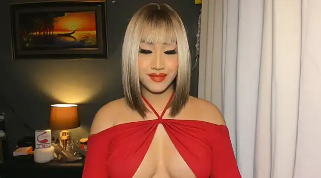 Snapshot of AliciaGundersen chatting on December 19, 8:13 pm AliciaGundersen online show from December 19, 8:13 pm