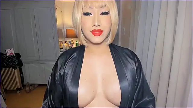 Snapshot of AliciaGundersen chatting on September 12, 5:46 pm AliciaGundersen online show from September 12, 5:46 pm