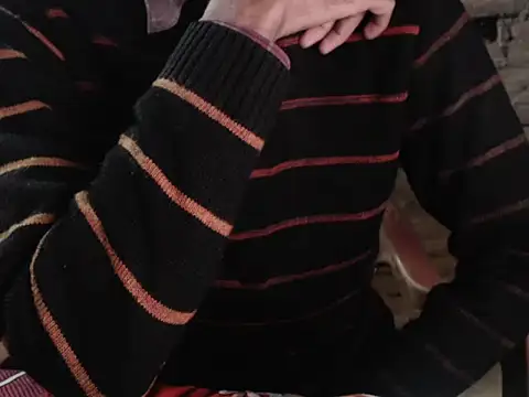 Snapshot of ThethunderPo chatting on December 18, 3:26 am ThethunderPo online show from December 18, 3:26 am