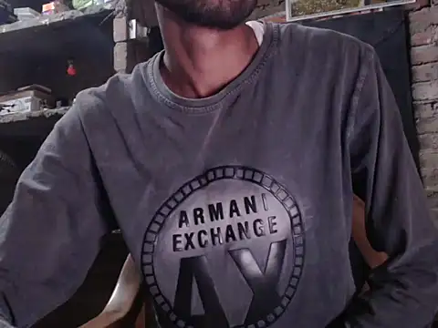 Snapshot of ThethunderPo chatting on December 25, 6:52 am ThethunderPo online show from December 25, 6:52 am