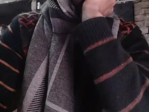 Snapshot of ThethunderPo chatting on December 30, 7:37 am ThethunderPo online show from December 30, 7:37 am