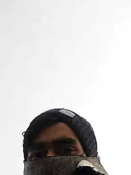 Snapshot of ThethunderPo chatting on January 10, 2:14 am ThethunderPo online show from January 10, 2:14 am