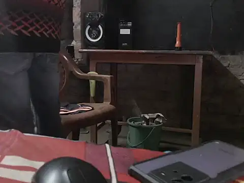 Snapshot of ThethunderPo chatting on January 11, 3:31 pm ThethunderPo online show from January 11, 3:31 pm