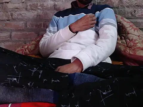 Snapshot of ThethunderPo chatting on January 15, 1:56 am ThethunderPo online show from January 15, 1:56 am